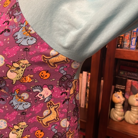 LuLaRoe Simply Comfortable Halloween Hoodie - Picture 3 of 10